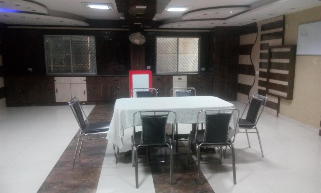 ראנצ'י Hotel Priya Palace מראה חיצוני תמונה