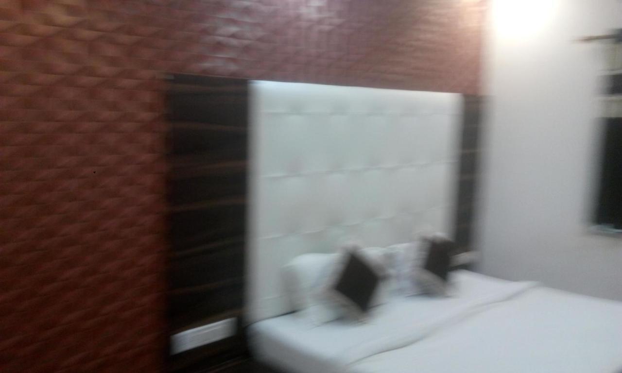 ראנצ'י Hotel Priya Palace מראה חיצוני תמונה